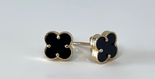 Black clover stud earrings