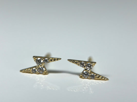 Zirconia lighting stud earrings