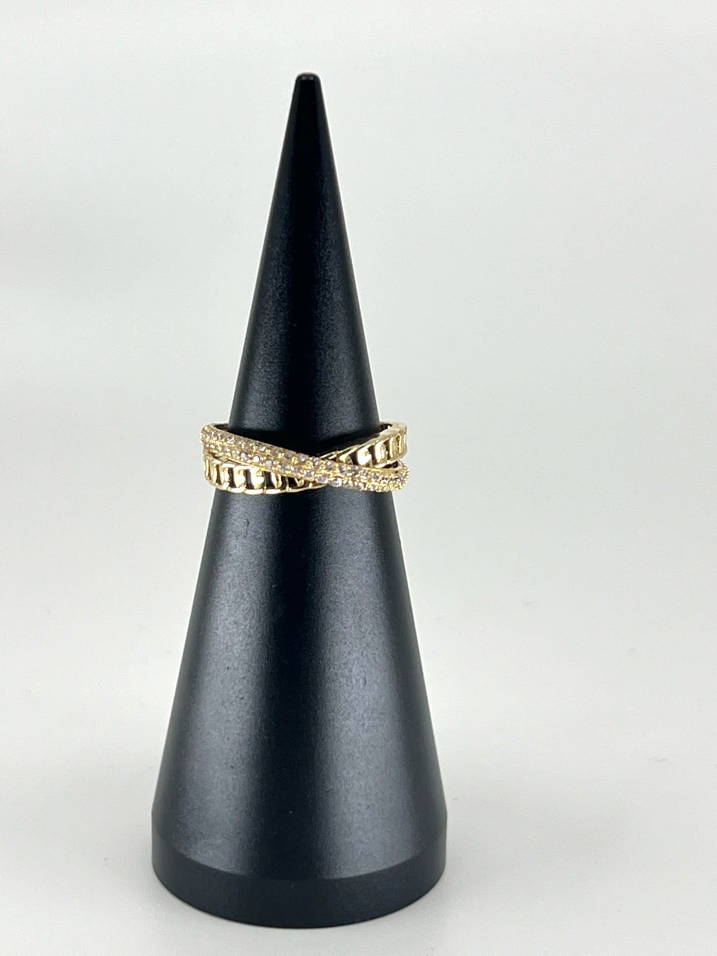 Zirconia crossover ring