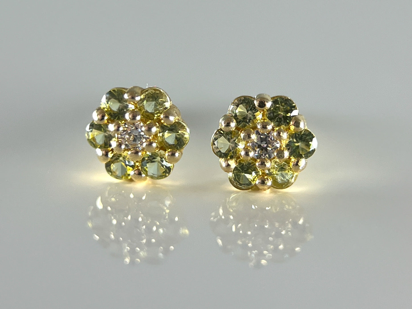 Floral stud earrings