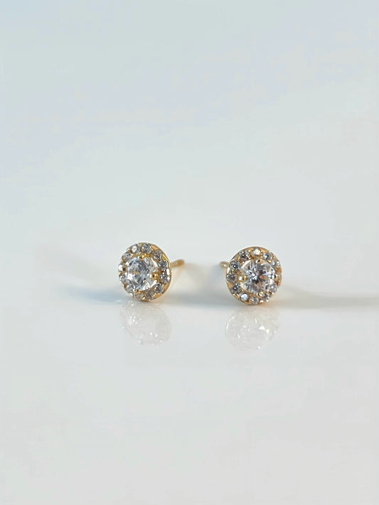 Zirconia round frame stud earrings